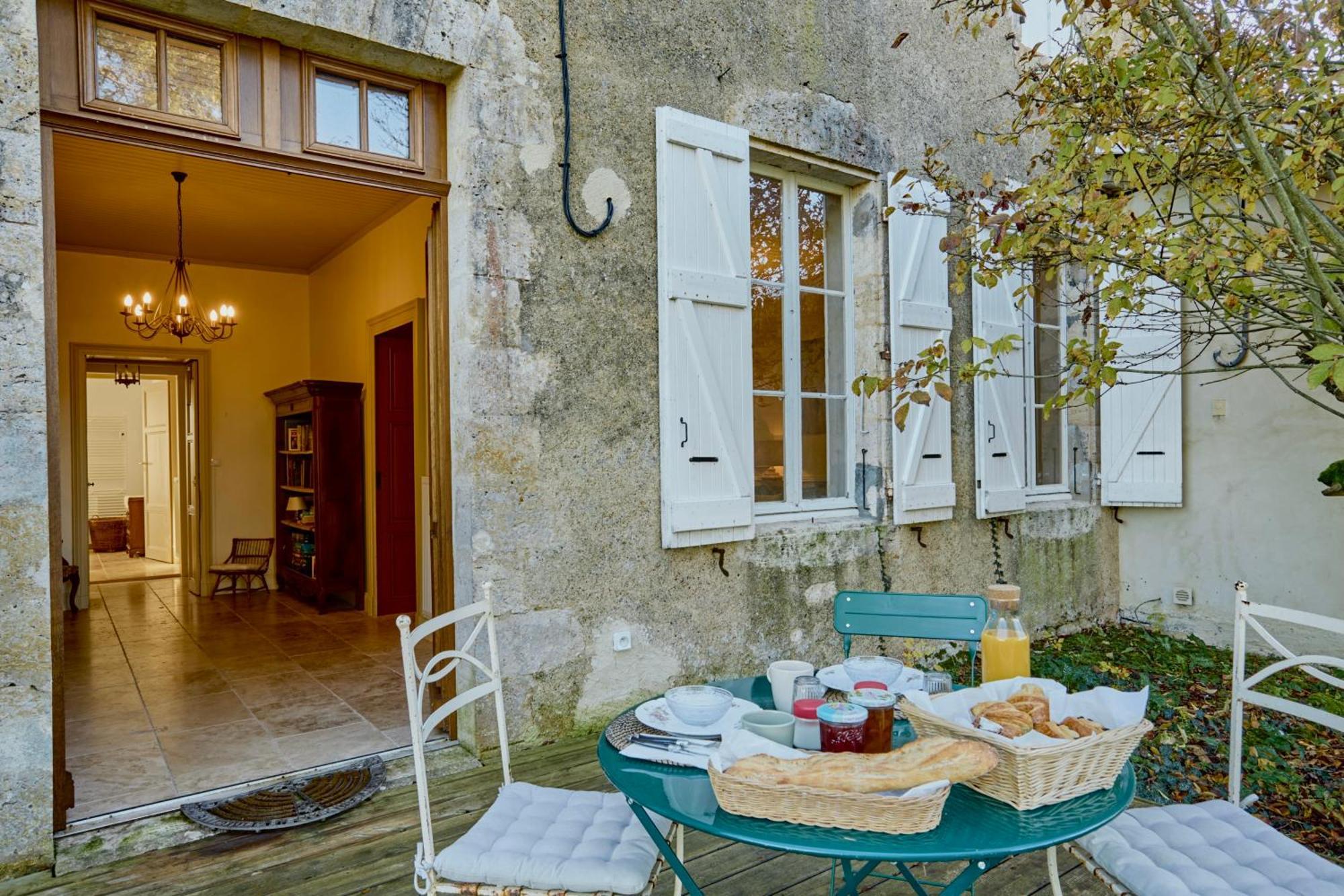 Chambres D'Hotes De Charme Avec Piscine - Le Clos Boissiere Valence-sur-Baïse Екстериор снимка